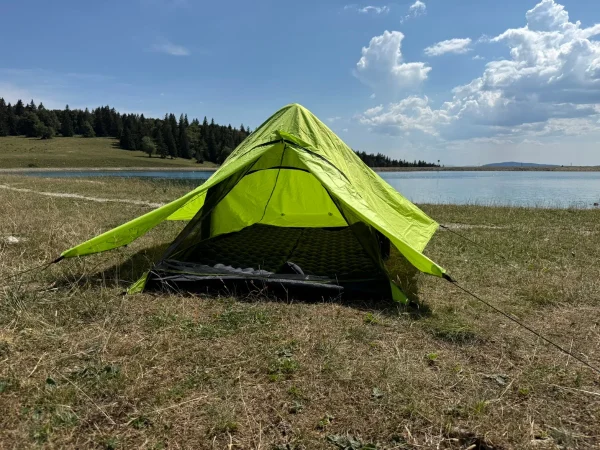 Tente gonflable trek montagne