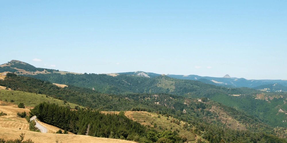 Paysage pour bivouac dans le massif centrale